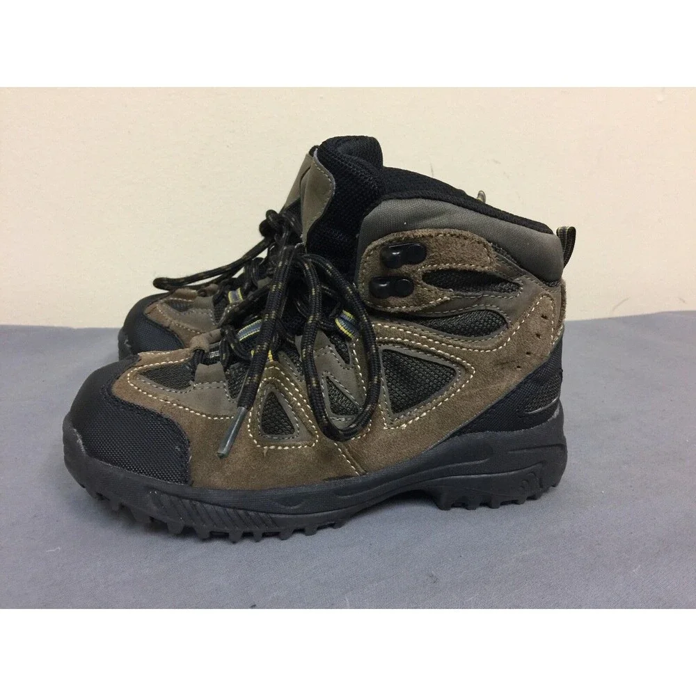 Cherokee boy's size 2 brown suede lace up ankle boots